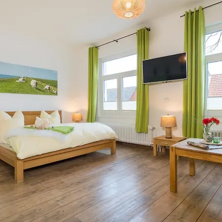 Ein Bett Im Norden Apartment *