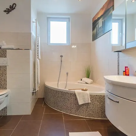 Ein Bett Im Norden Apartment *